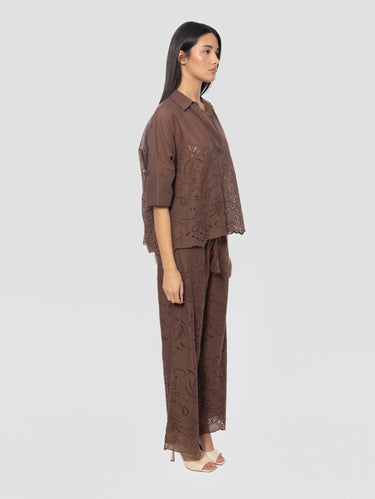 Chemise en dentelle sangallo marron