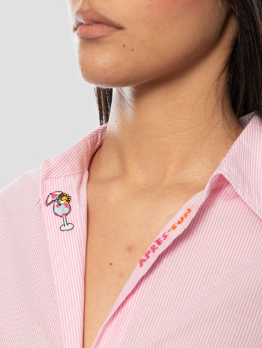 Hemd mit rosa/weiß gestreiften Stickereien