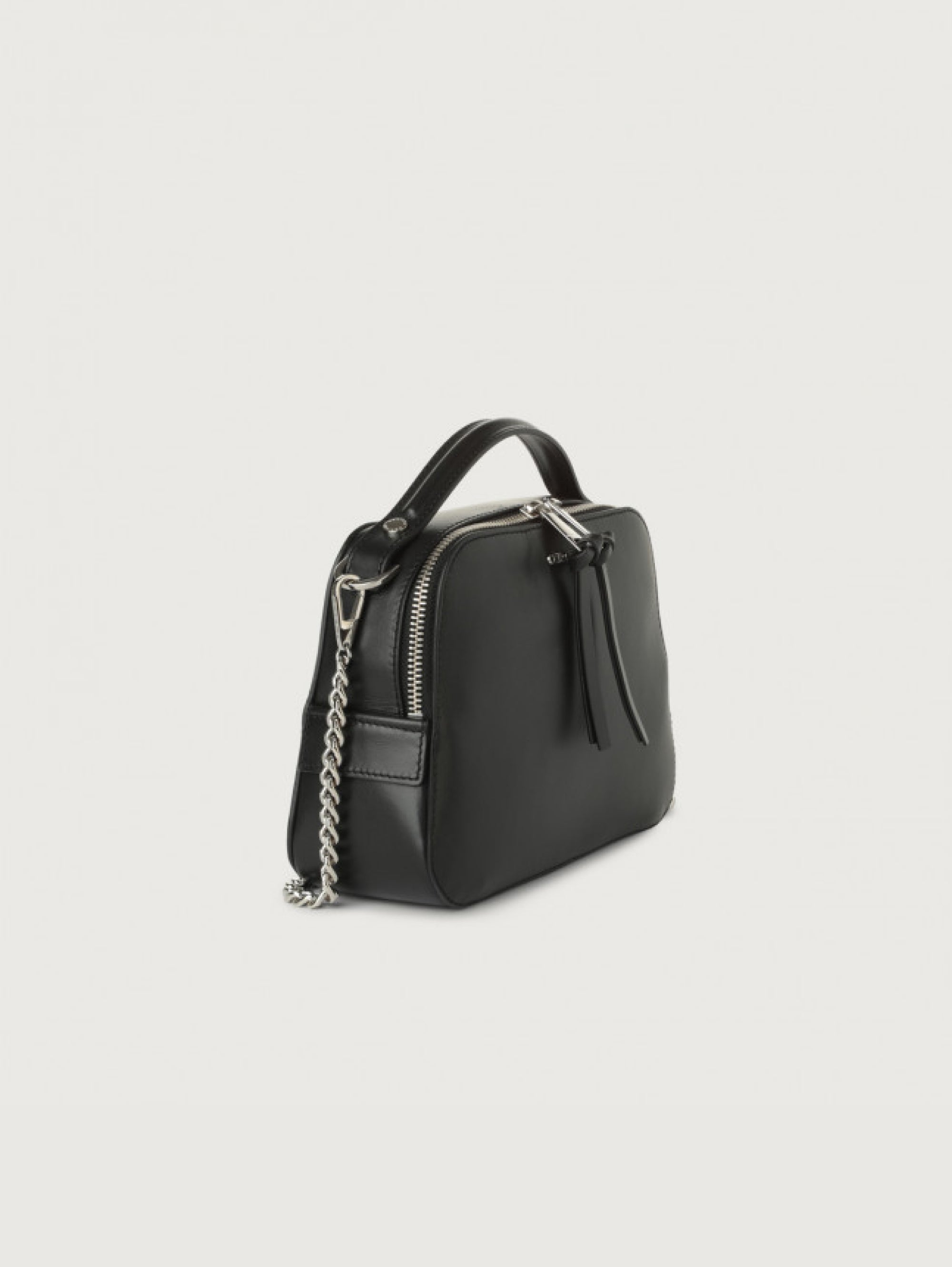 Chéri Handbag in Black Smooth Leather