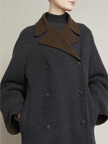 Cappotto in Lana Doppiopetto e Maxi Martingala Antracite