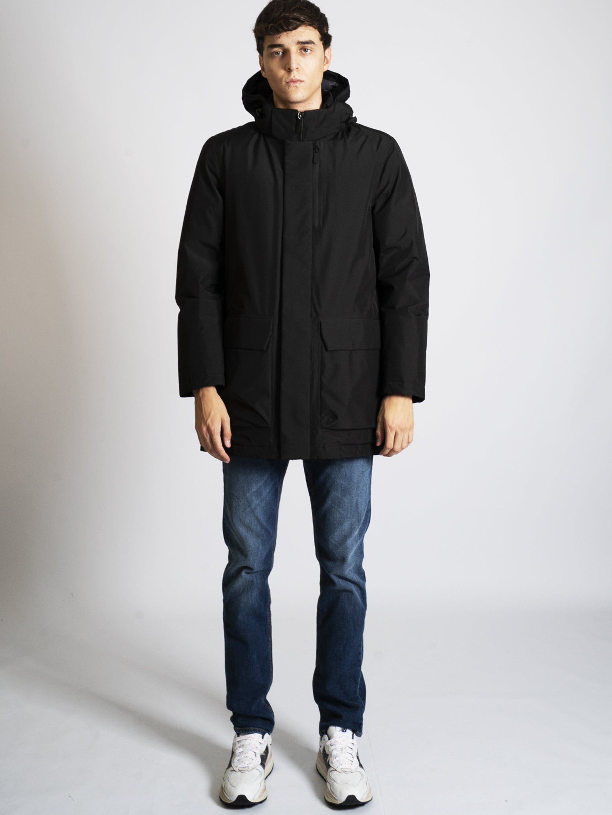 WOOLRICH-Giaccone Parka in GORE-TEX Nero-TRYME Shop