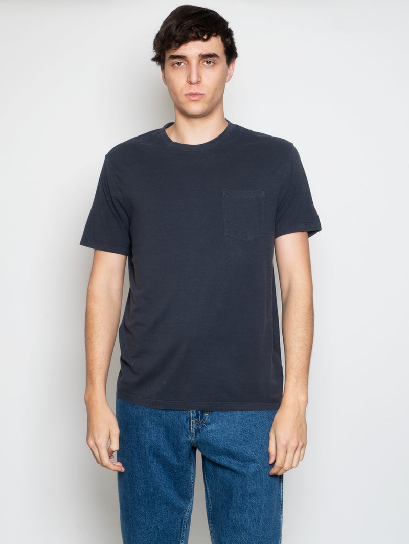 OFFICINE GÉNÉRALE - Mitternachtsblaues T-Shirt mit aufgesetzter Tasche –  TRYME Shop