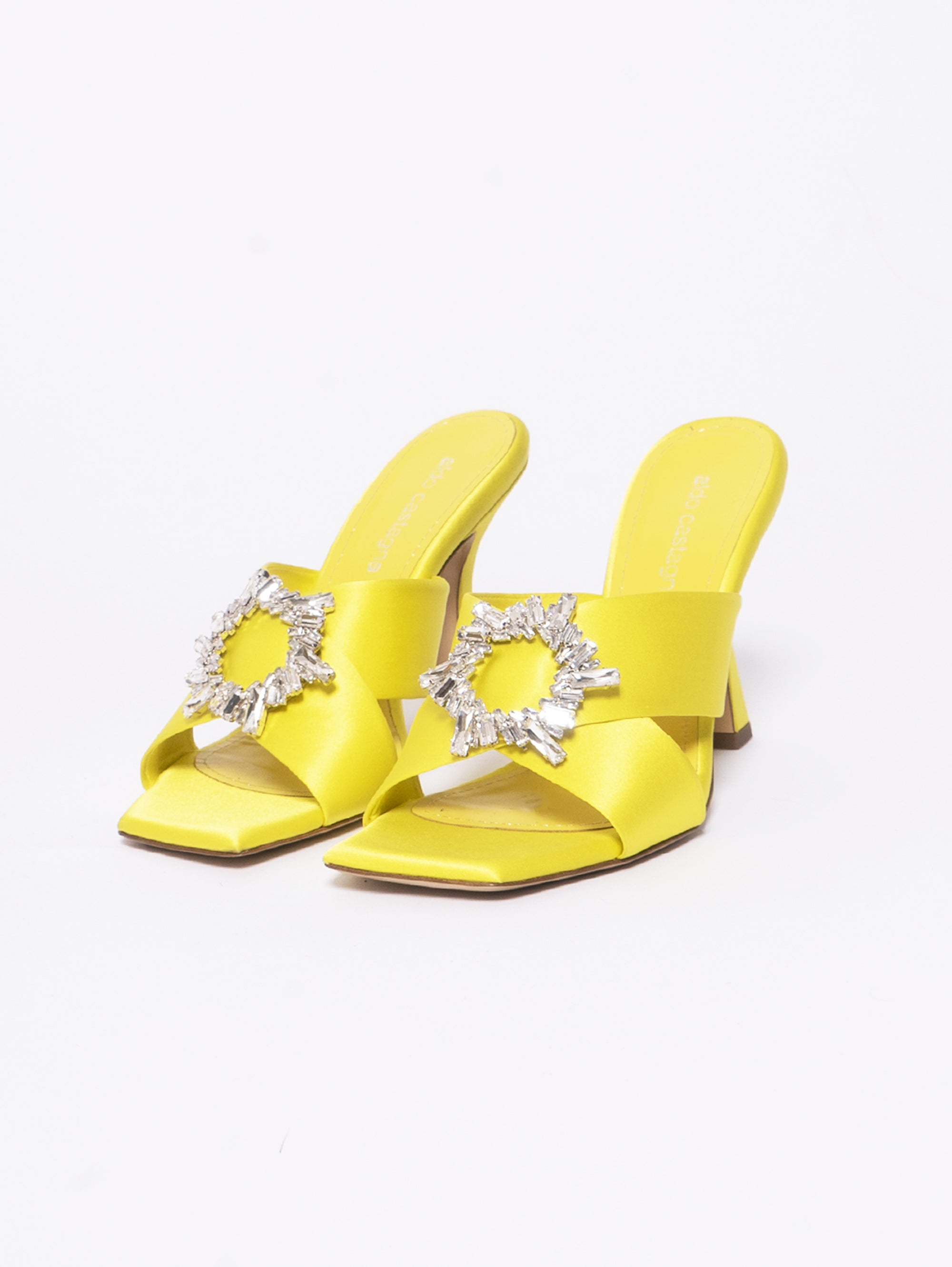 Square Sandals with Yellow Jewel