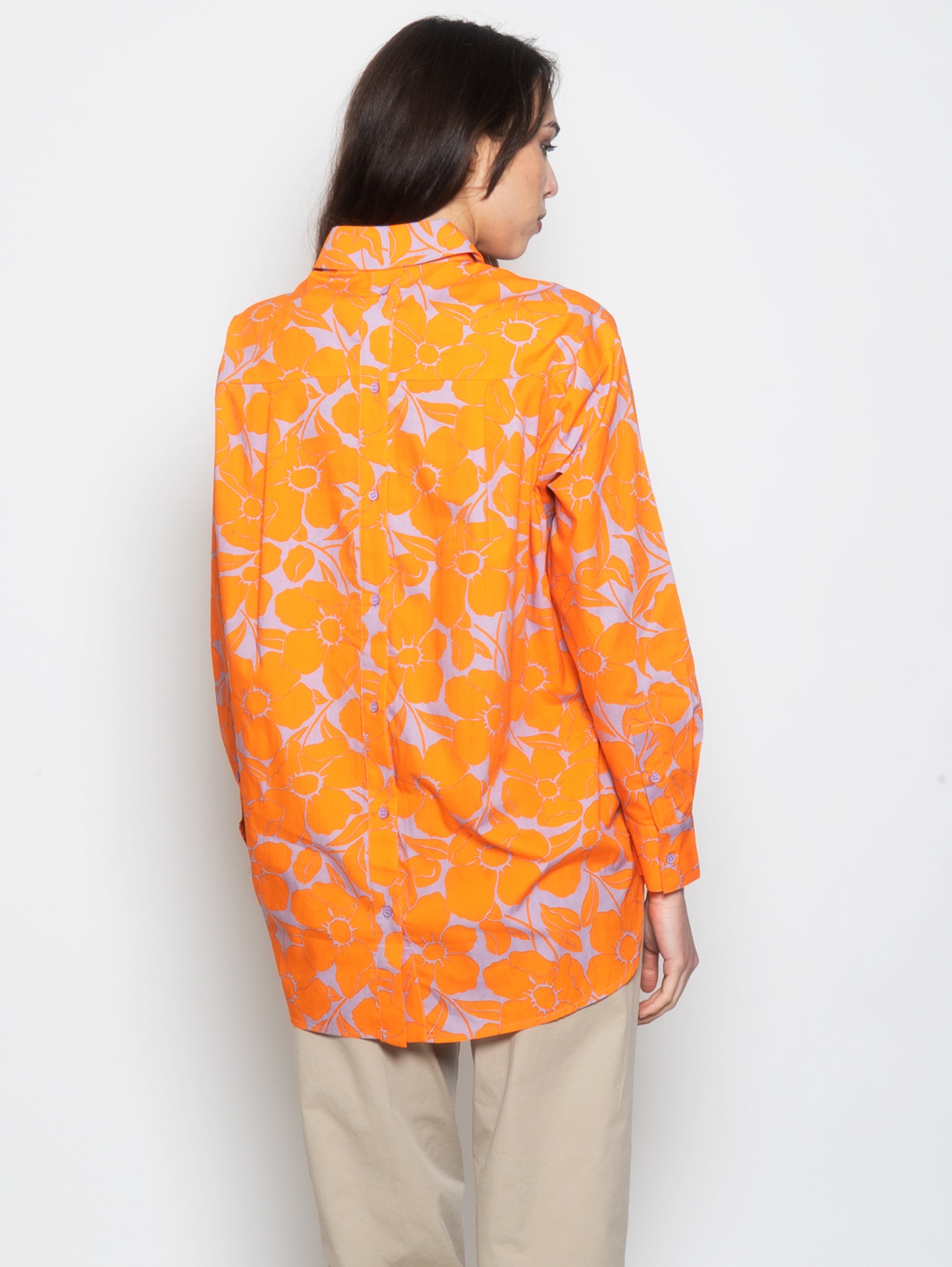 Shirt mit Blumendruck in Orange/Lila