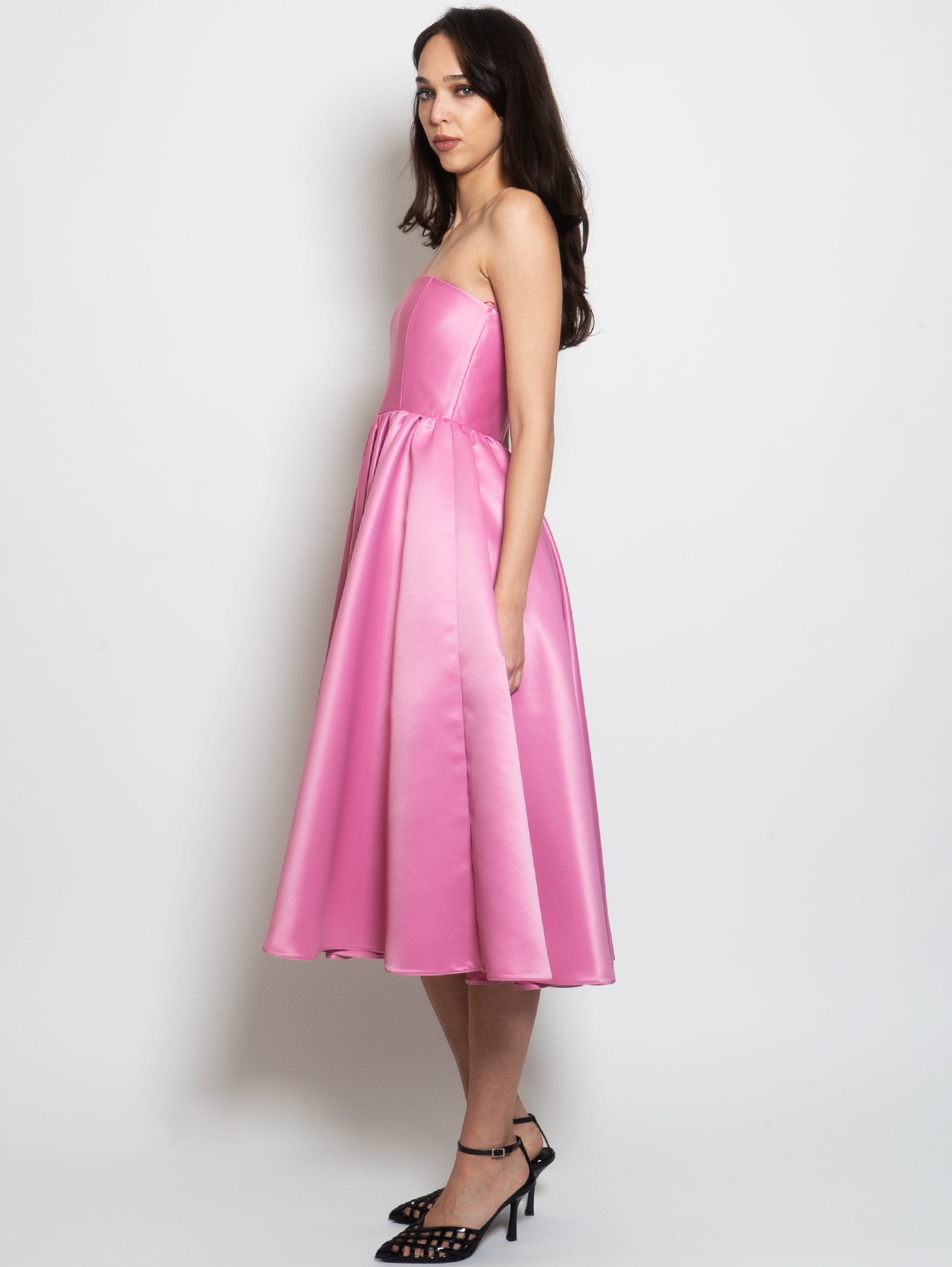 Longuette-Kleid aus rosa Duchesse