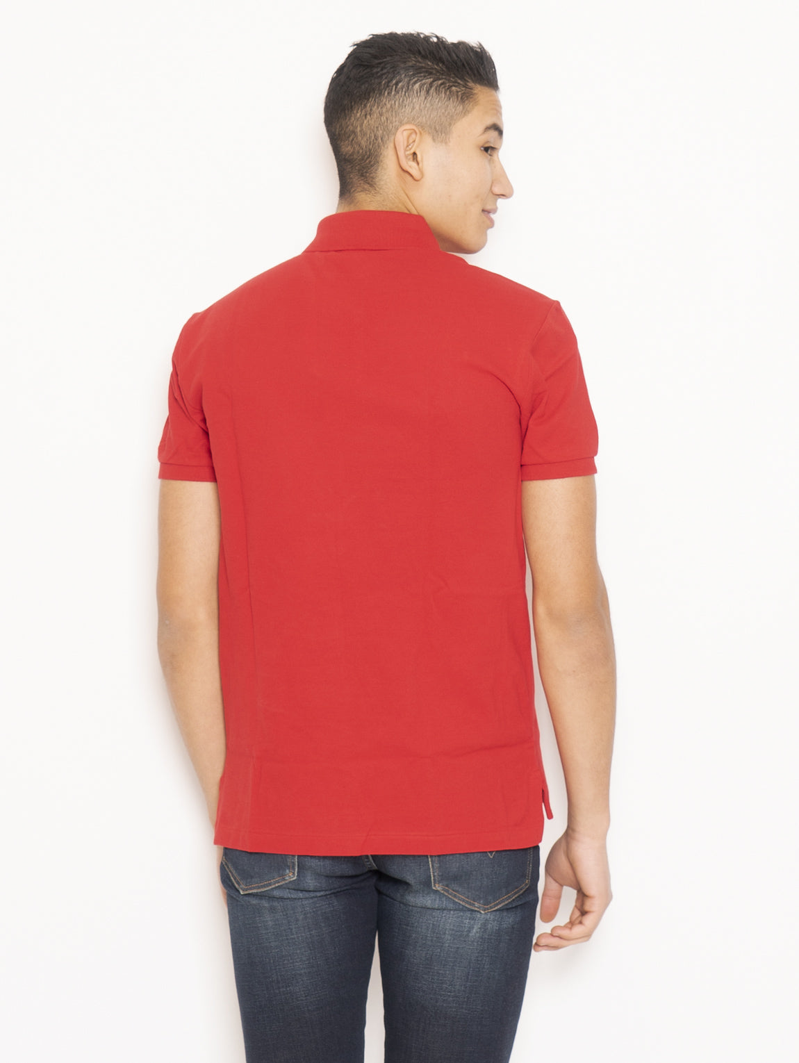 Poloshirt aus Baumwoll-Piqué in schmaler Passform in Rot