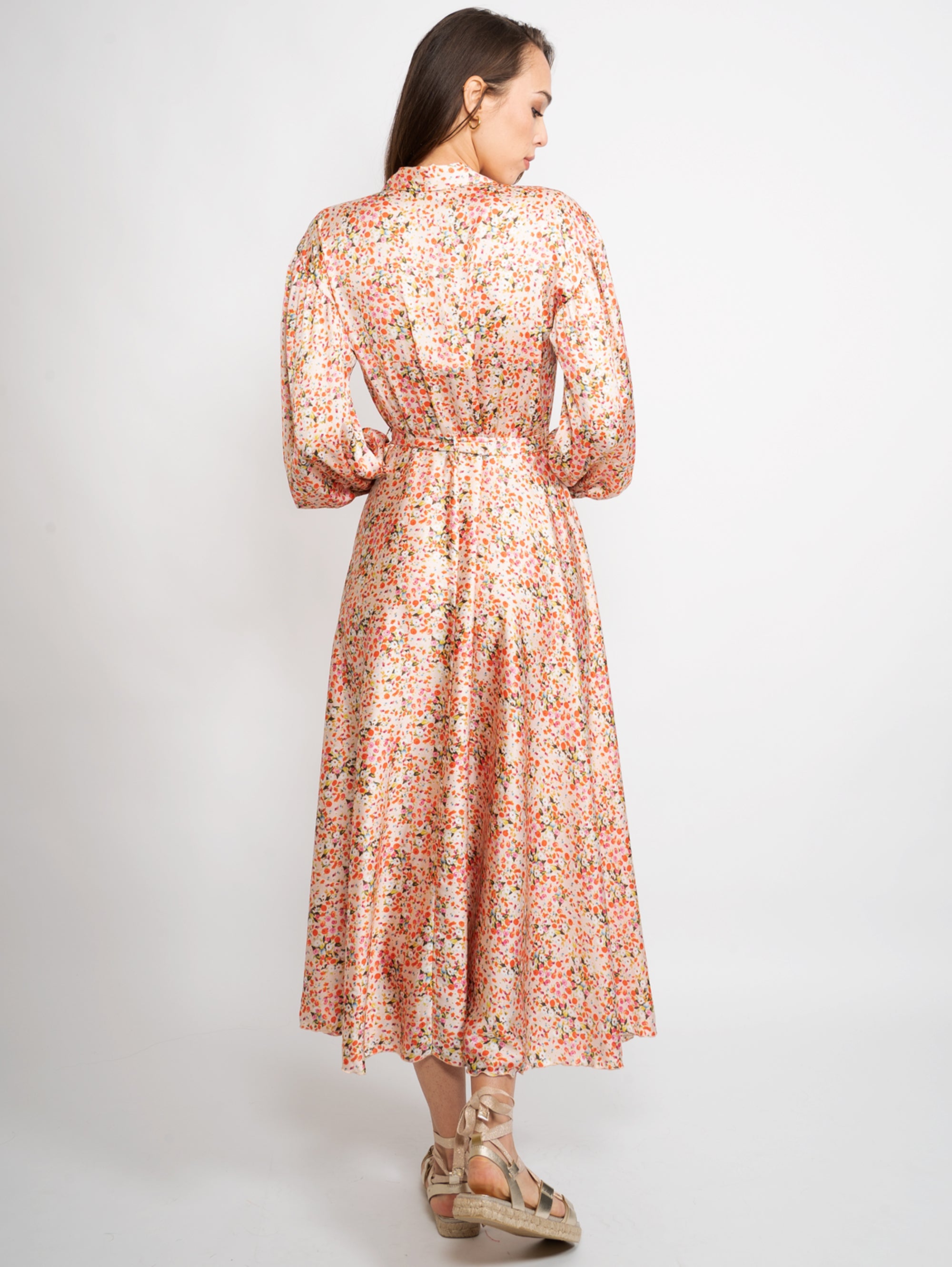 Rosa Chemisier-Kleid aus Satin mit Mikroblumenmuster