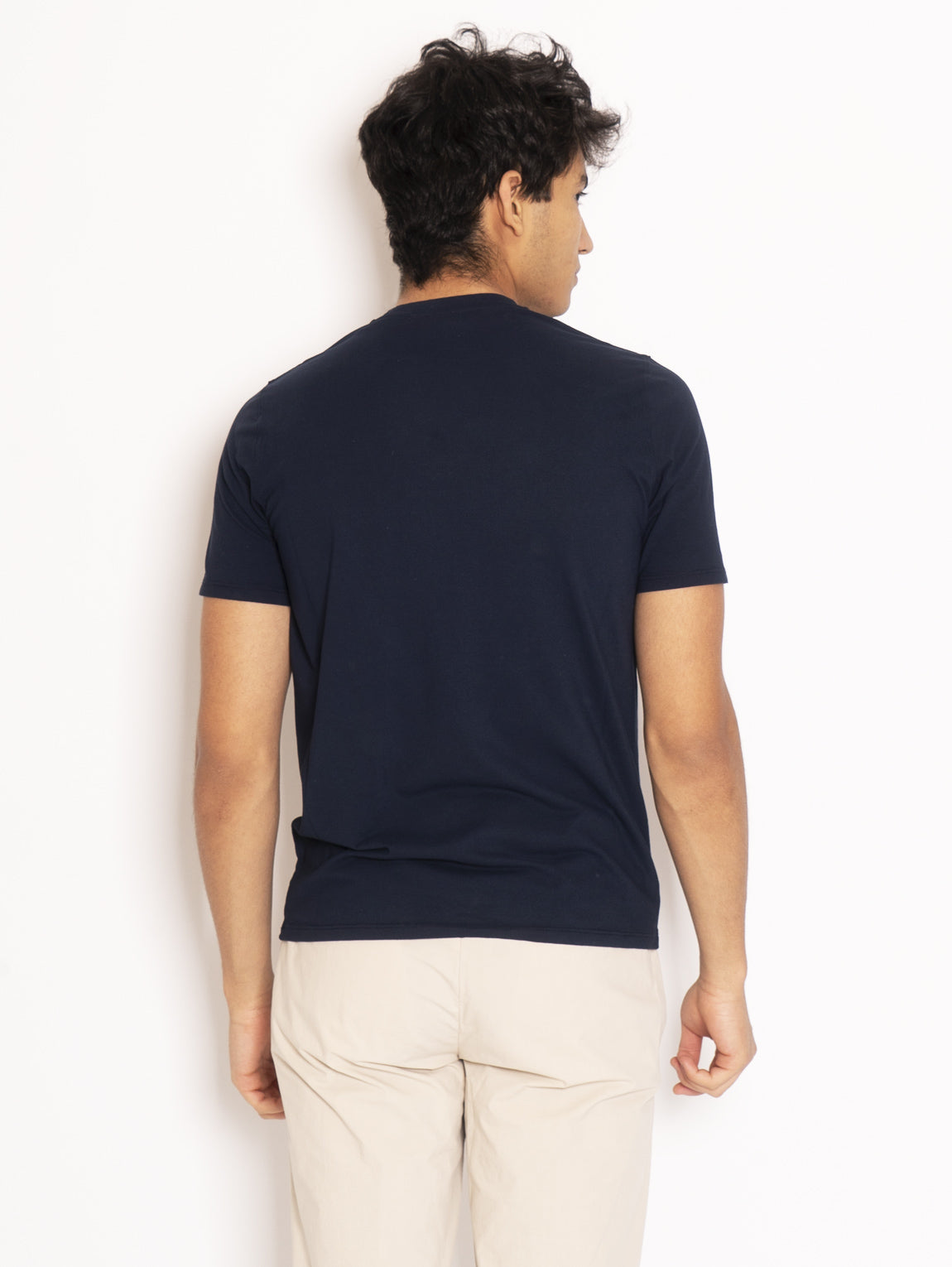 Blaues T-Shirt mit Rundhalsausschnitt