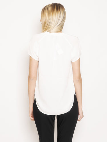Weiße Seidenbluse mit Raffung