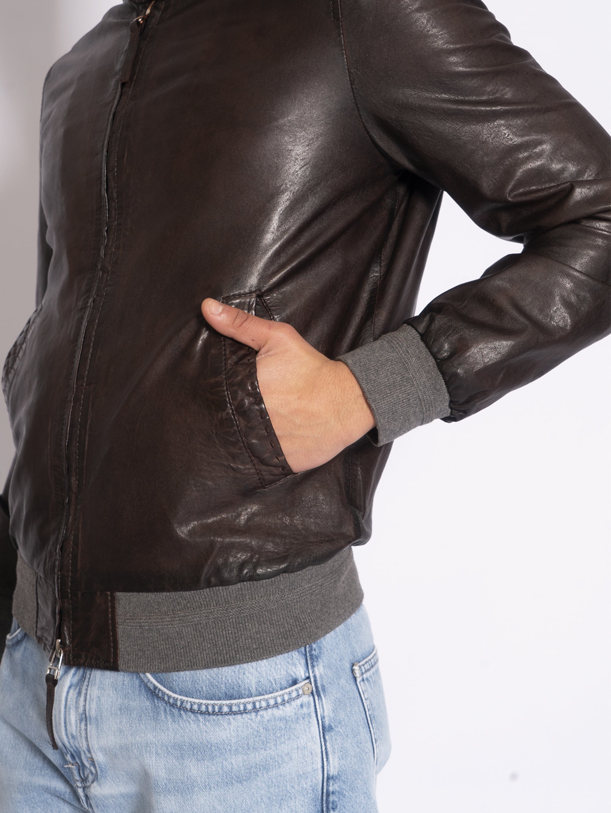 Harrington-Jacke aus dunkelbraunem Leder