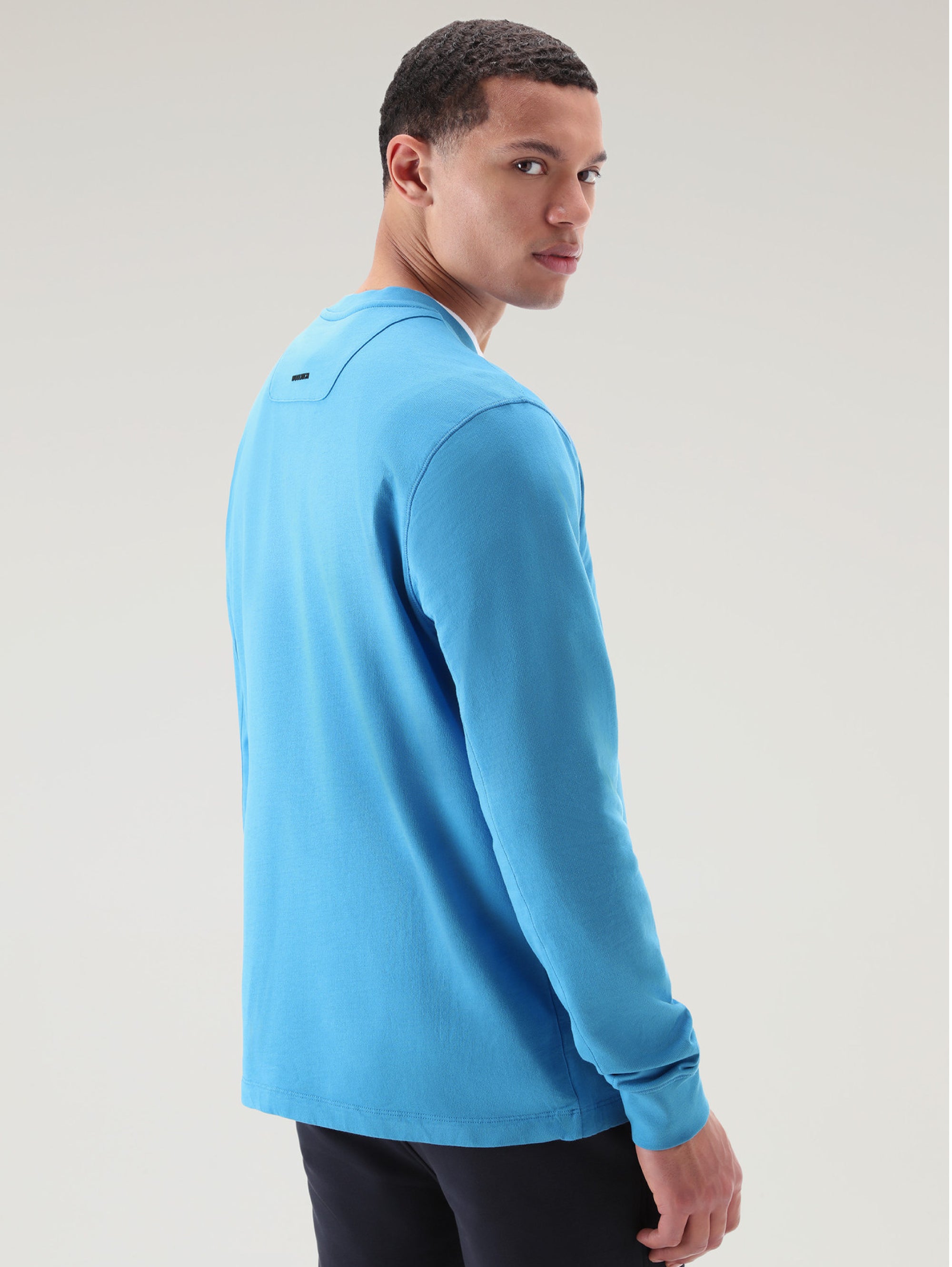 Crewneck Sweatshirt with Blue Applied Pocket